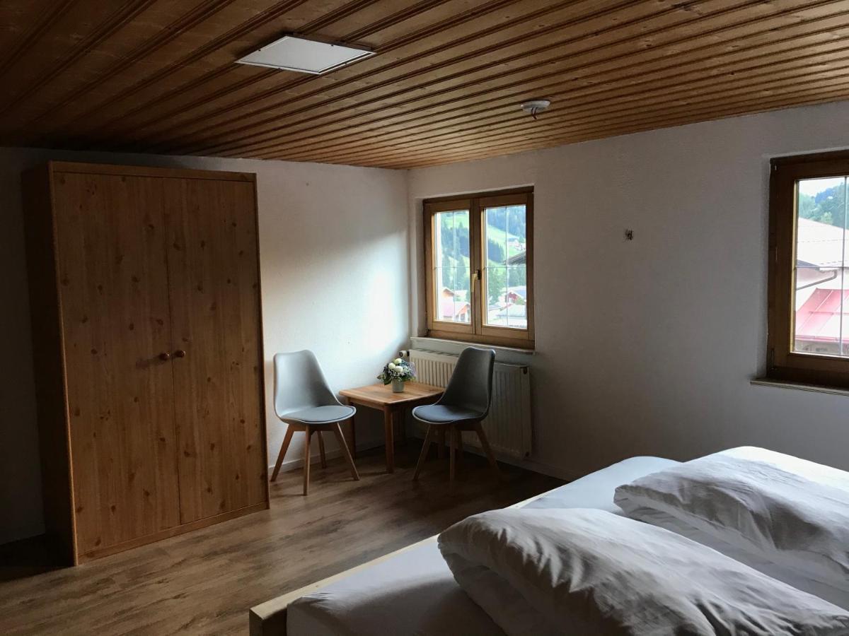 Gasthof Hirsch Hotell Hirschegg  Exteriör bild