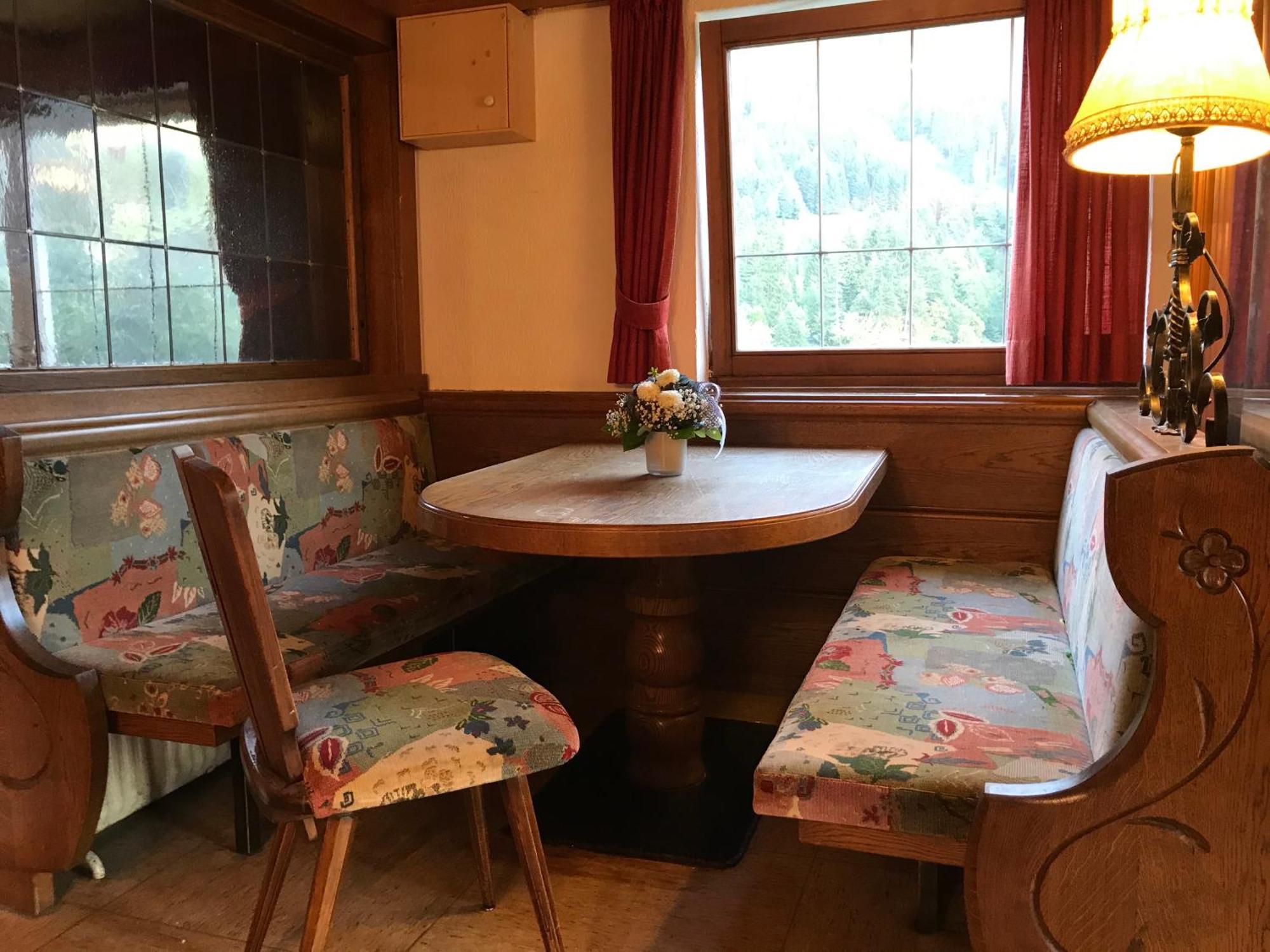 Gasthof Hirsch Hotell Hirschegg  Exteriör bild