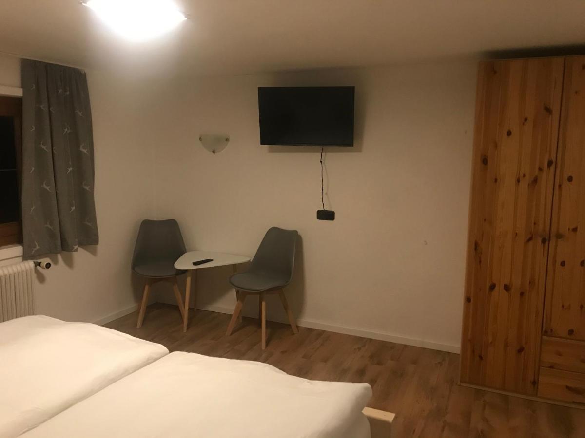 Gasthof Hirsch Hotell Hirschegg  Exteriör bild